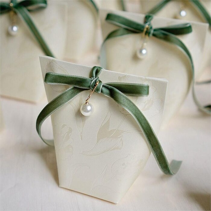 Olive Green Wedding Favor Box with Green Velevt Ribbon and Pearl DSFAVXC02