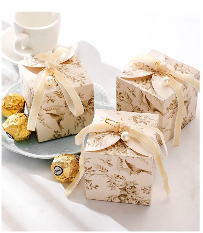 Champagne Vintage Birds and Flower Candy Wedding Favor Box DSFAV06_2