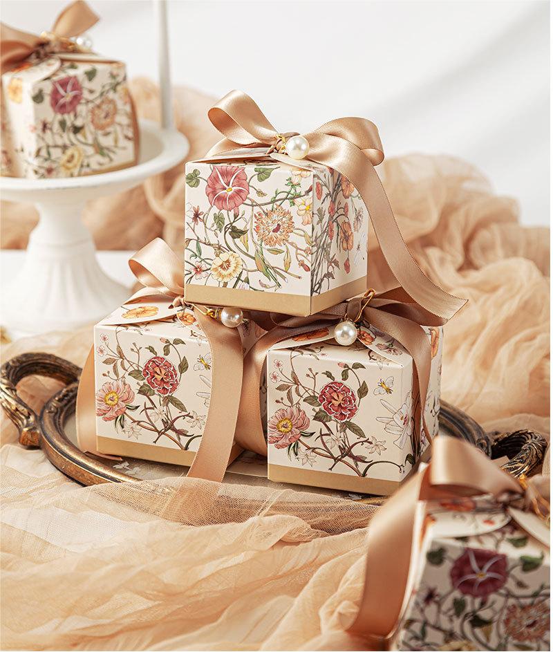 Champagne Vintage Floral Print Paper Candy Favor Box with Pearl and Ribbon DSFAV05_2